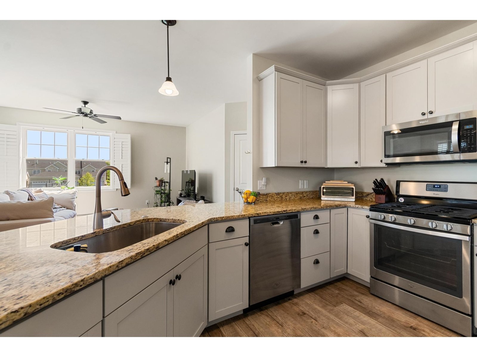155 Holland Lane, Williston