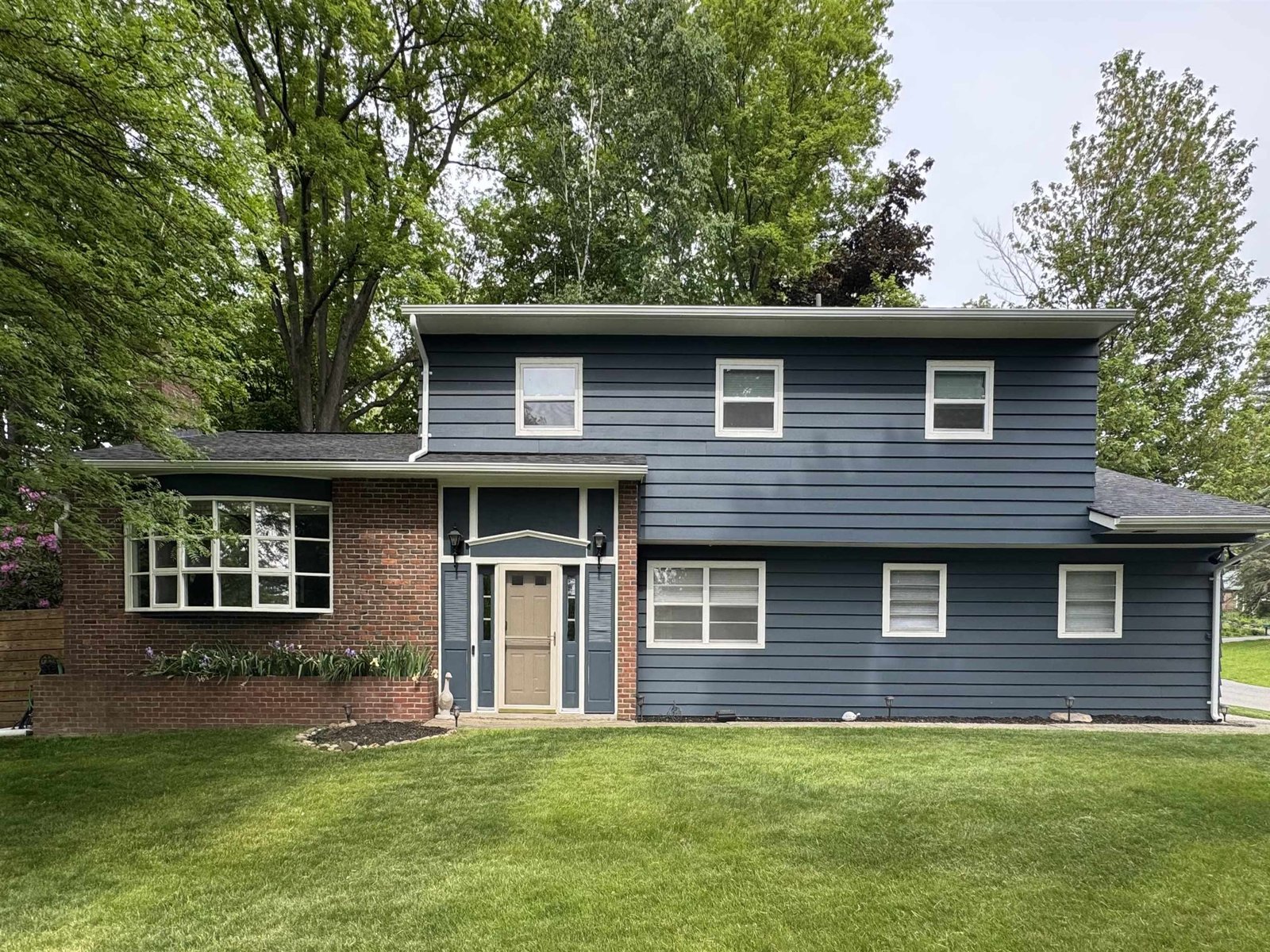 379 Pinehurst Drive, Shelburne