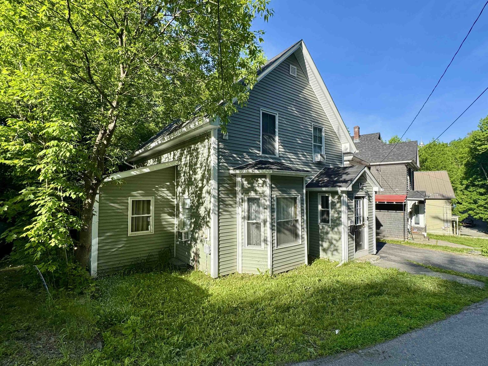 80 W. Main Street, Newport City