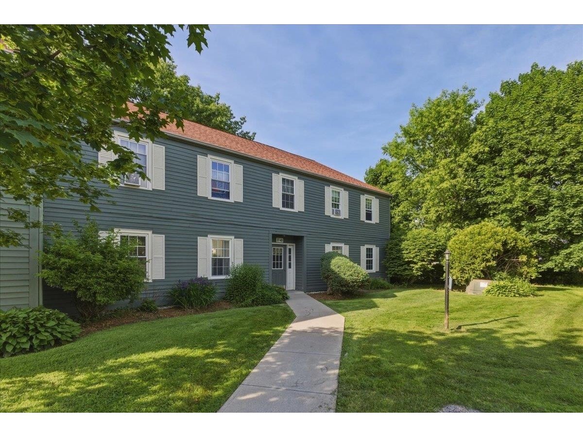 37 Twin Oaks Terrace, South Burlington