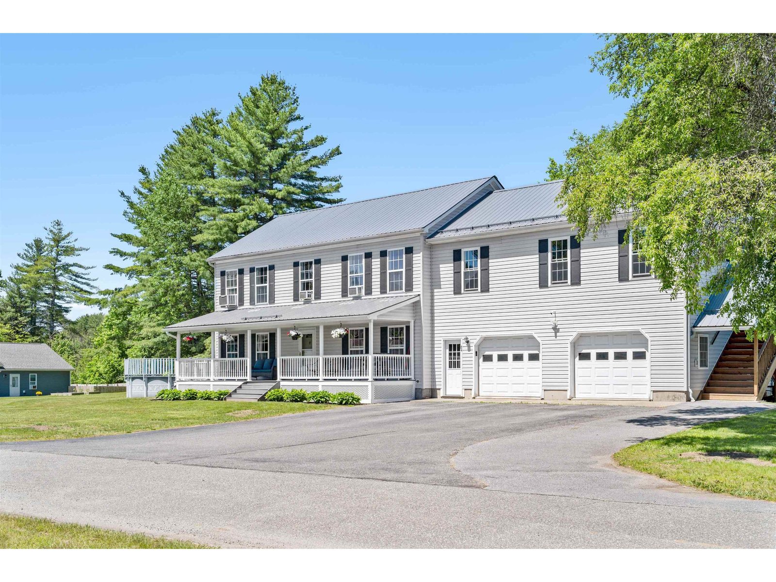84 Pine Meadow Drive, Hyde Park