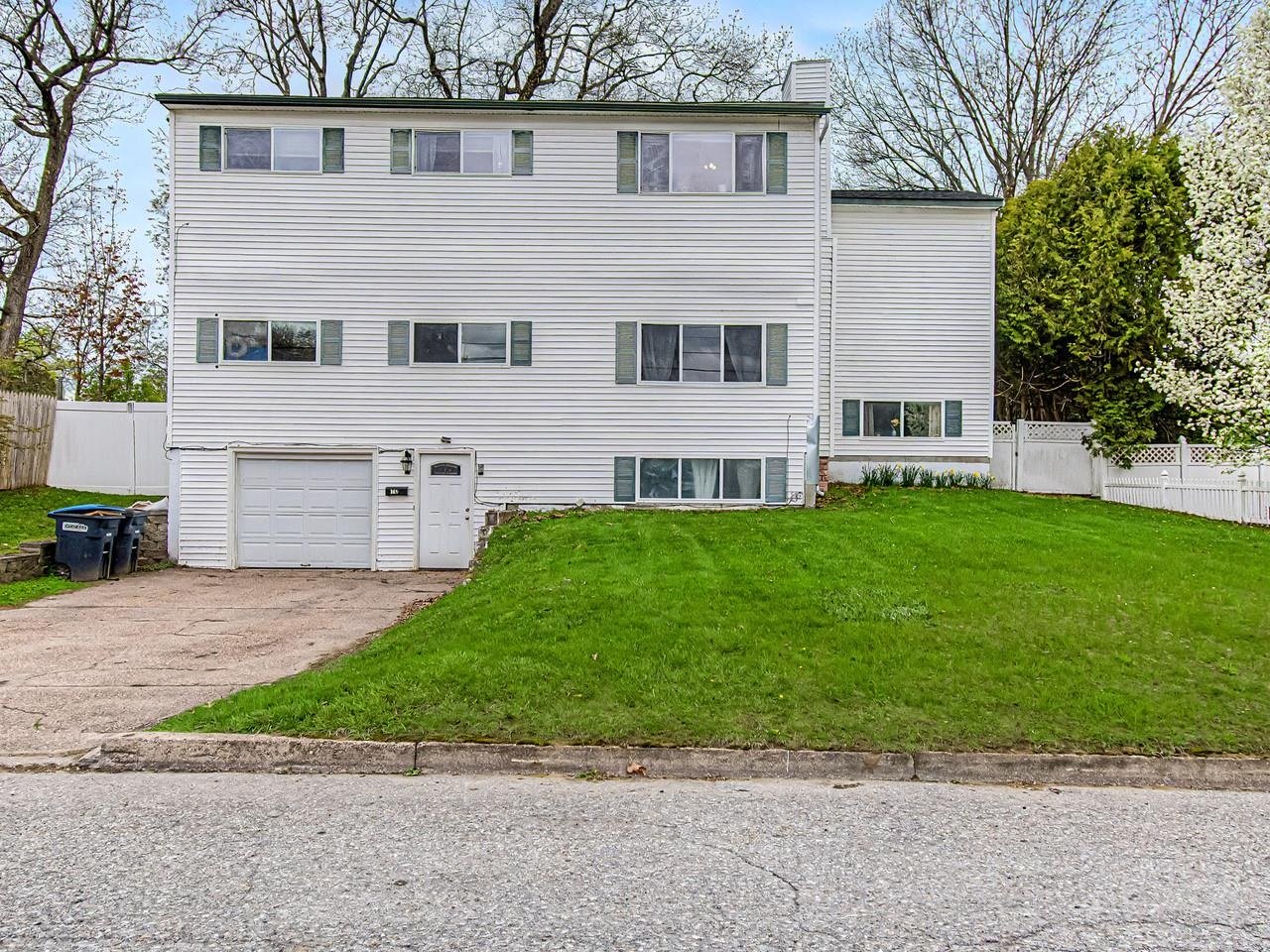 10 Suburban Square, South Burlington