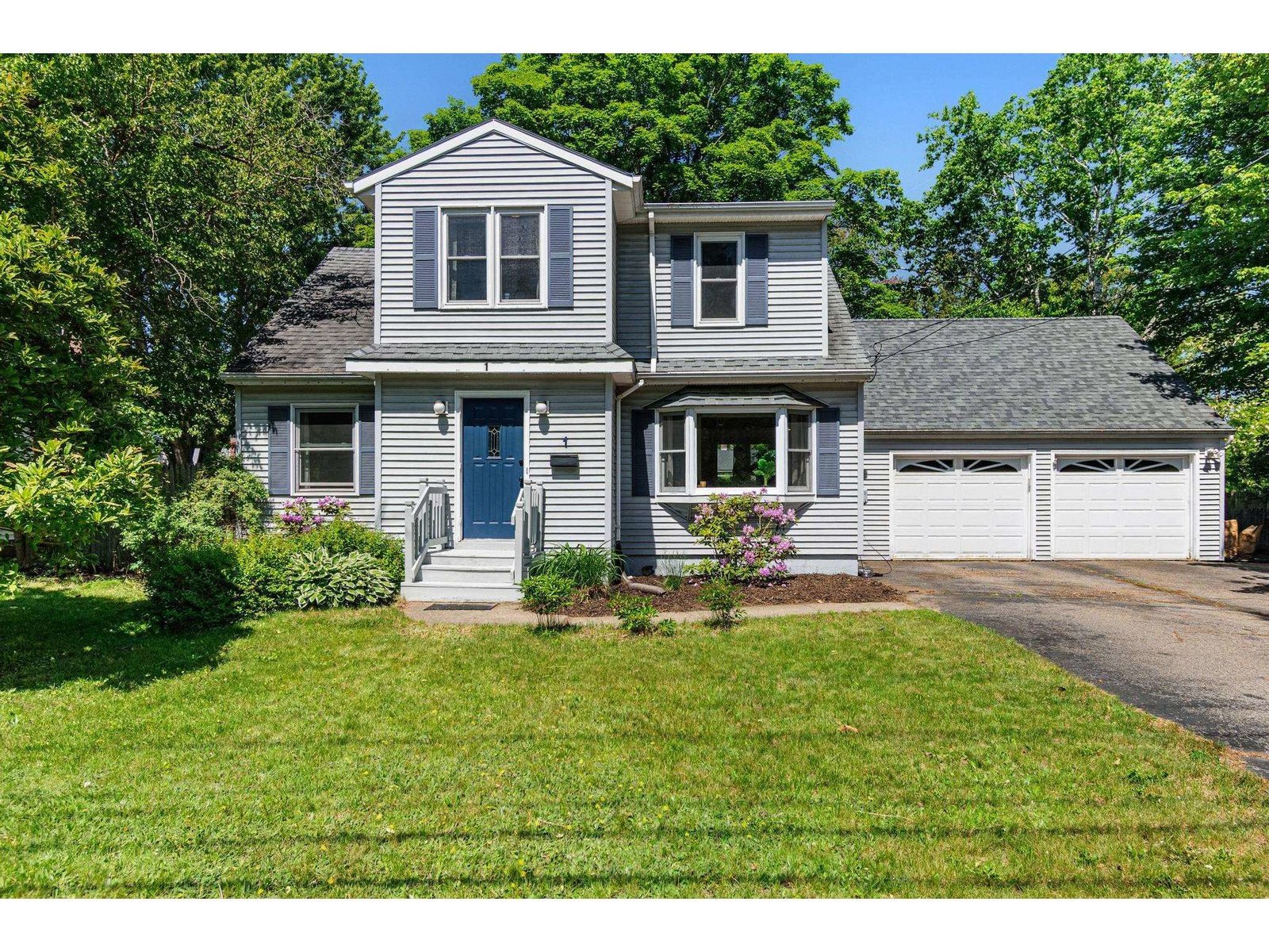 1 Hiawatha Avenue, Essex Junction