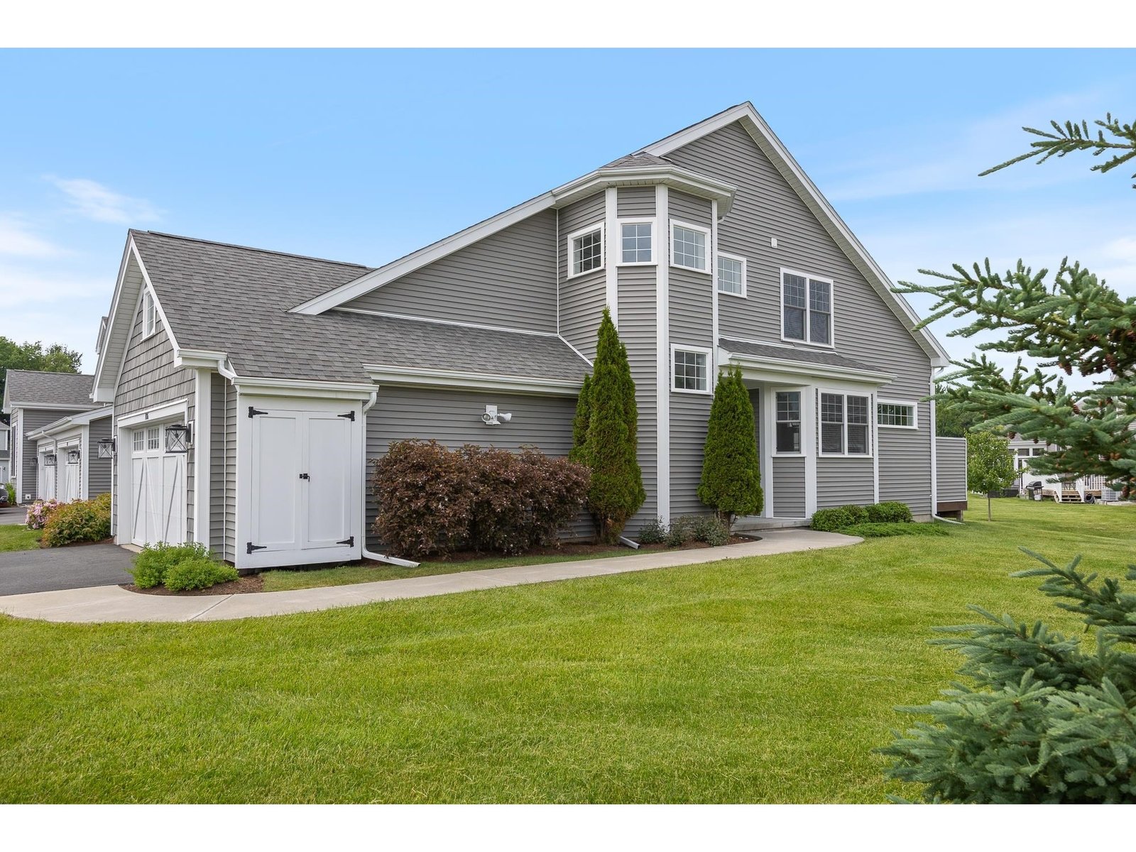 106 Creeks Edge Drive, Williston