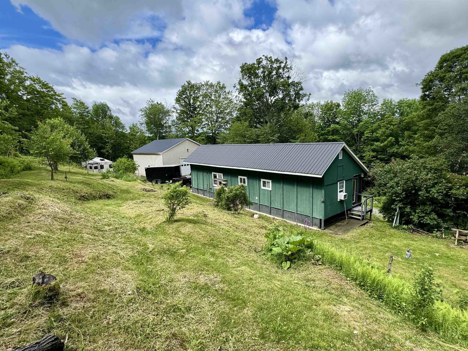 1049 Kingdom Road, Albany