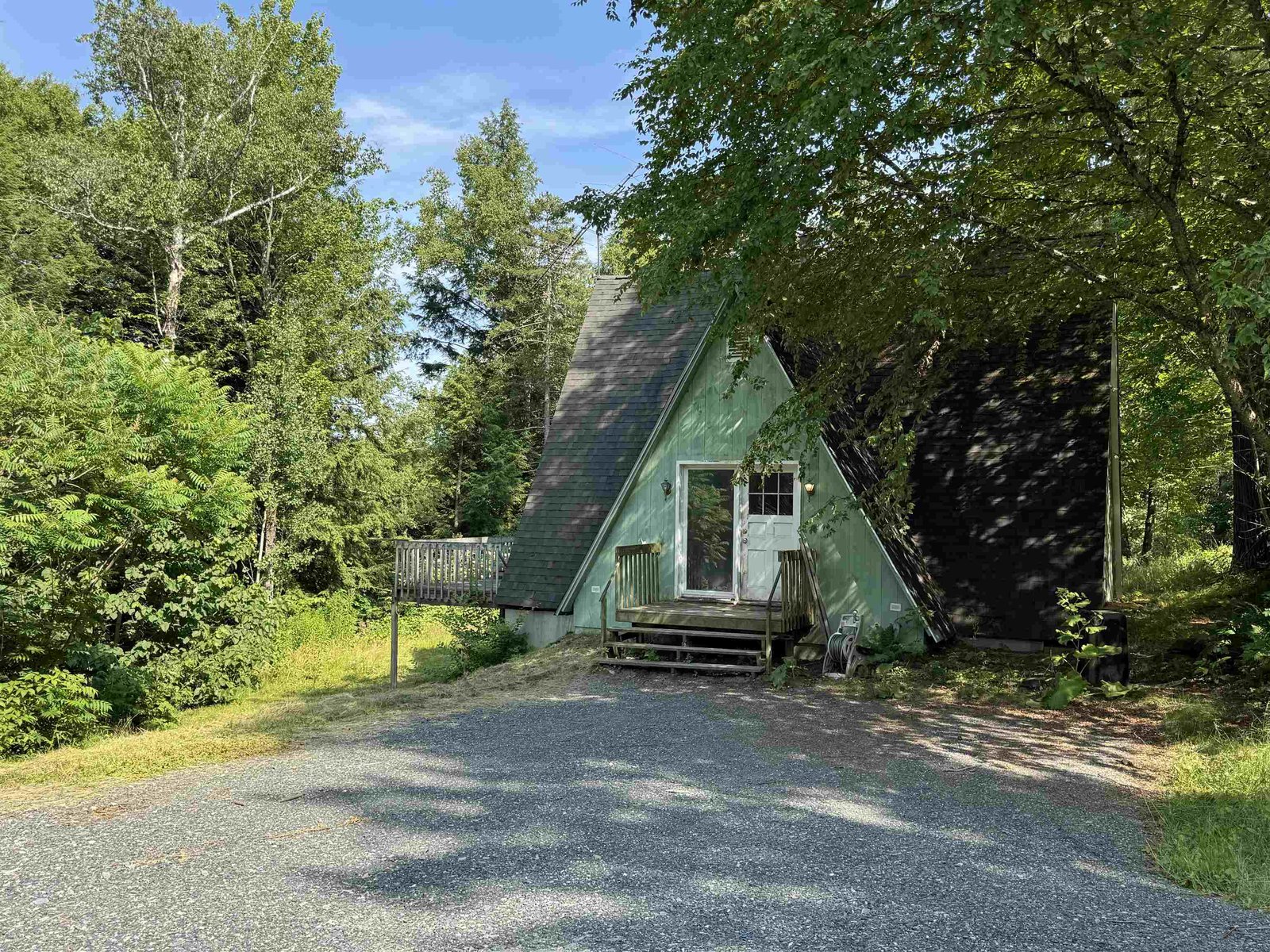 210 Dartt Hill Road, Bethel