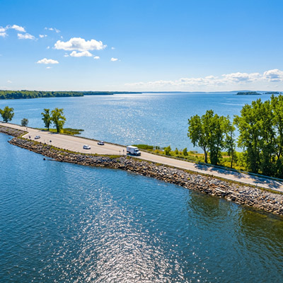 Road to the Champlain Islands